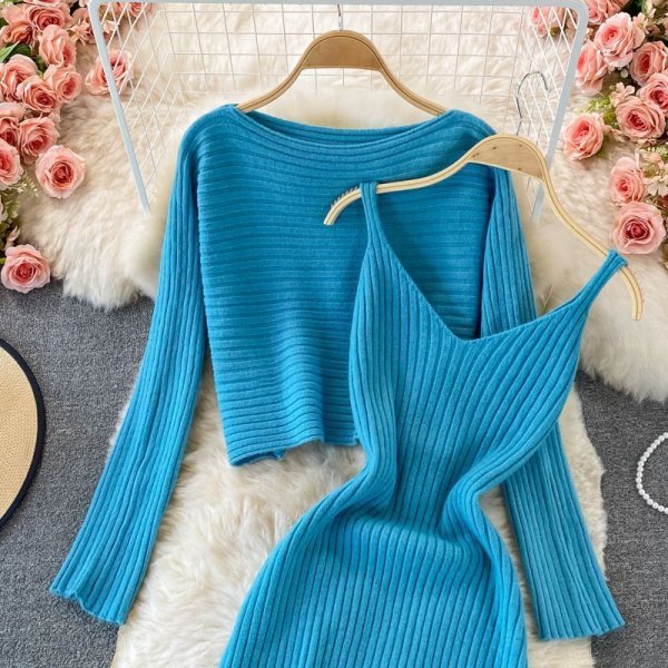 chic short knitted sweater top with straps, V-neck temperament, hip-packed dress, two-piece suit